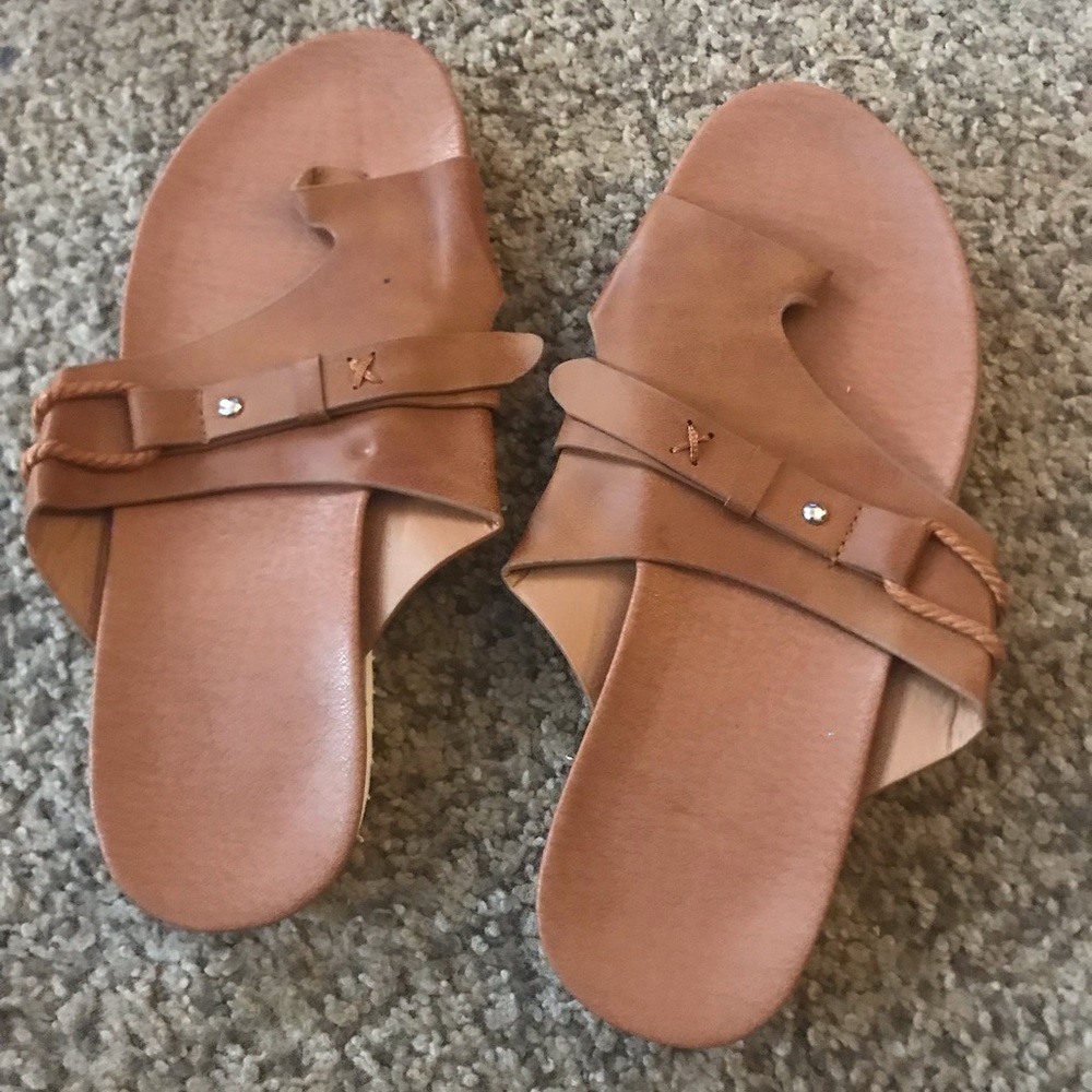 New brown sandals! Size 37 EU size 6 Womens